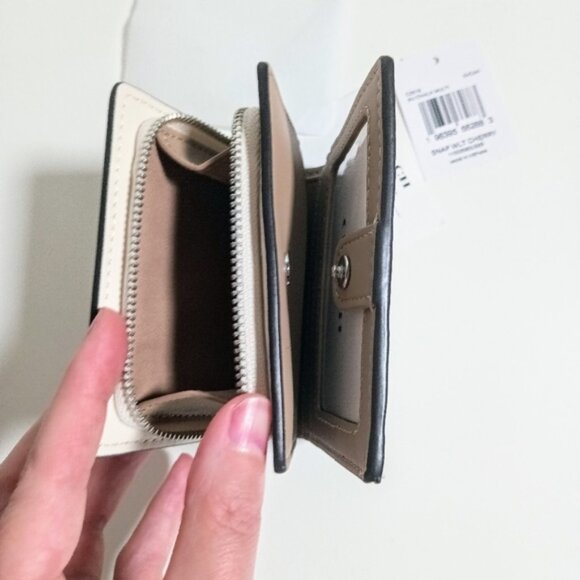 Coach Snap Wallet With Cherry Print CZ519 Chalk Multi - Picture 7 of 11